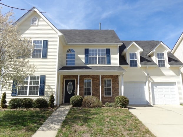 Building Photo - 7015 Tanners Creek Dr
