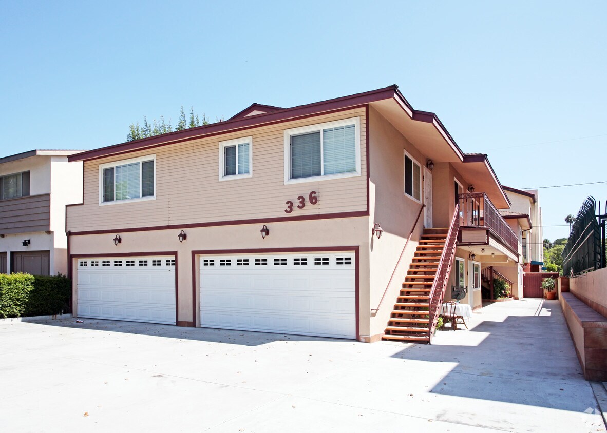 Primary Photo - 336 W Loraine St