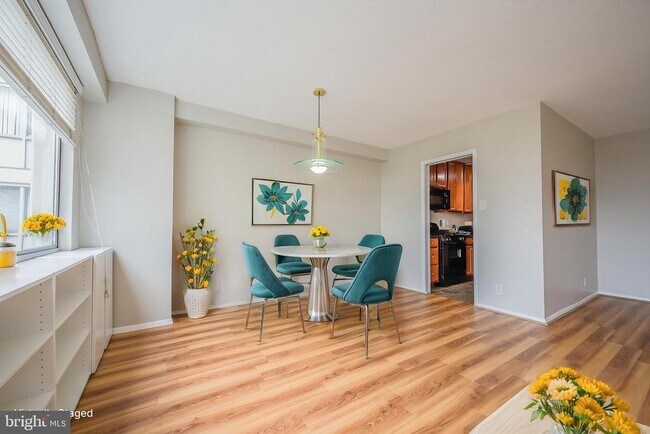 Foto del edificio - 4515 Willard Ave