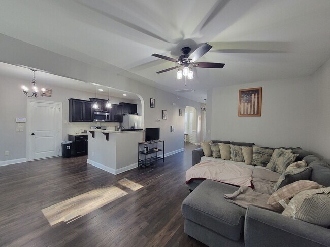 Building Photo - Rental in Anderson Creek Crossing!