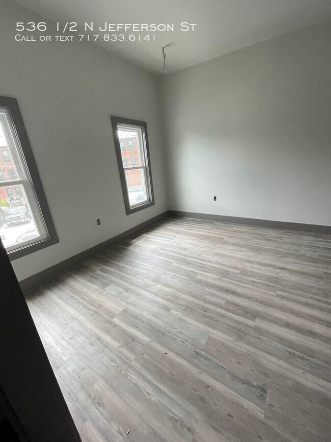 Building Photo - 2 N Jefferson St