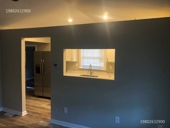 Building Photo - 602 Ida St