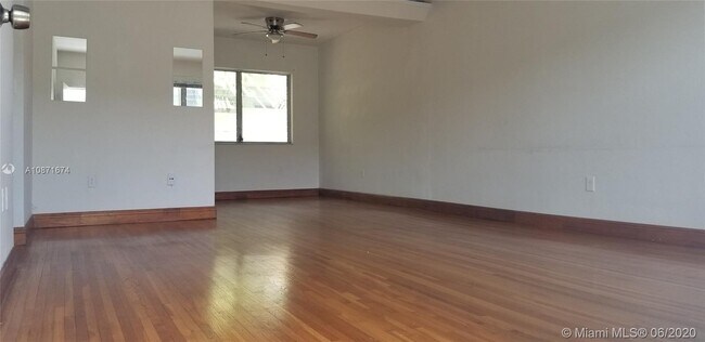 Building Photo - 1200 Marseille Dr