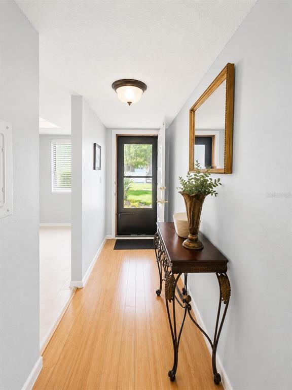 Foto del edificio - 115 Lakeview Pl