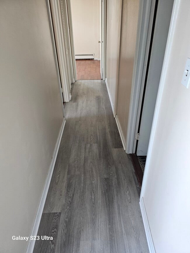 Foto del edificio - 11811 Lake Ave