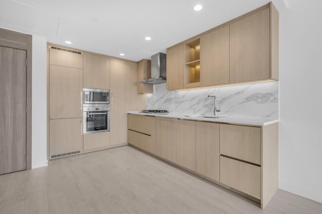 Building Photo - 5108-4880 Loguheed Highway