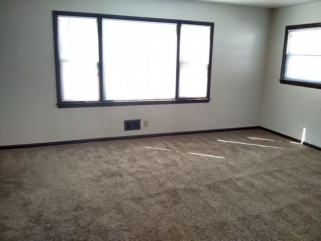 Foto del edificio - 5906 N 69th St