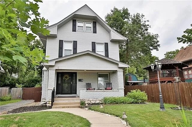 Building Photo - 4217 Charlotte St