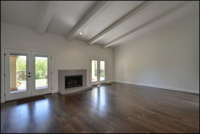 Building Photo - 6006 Balcones Ct