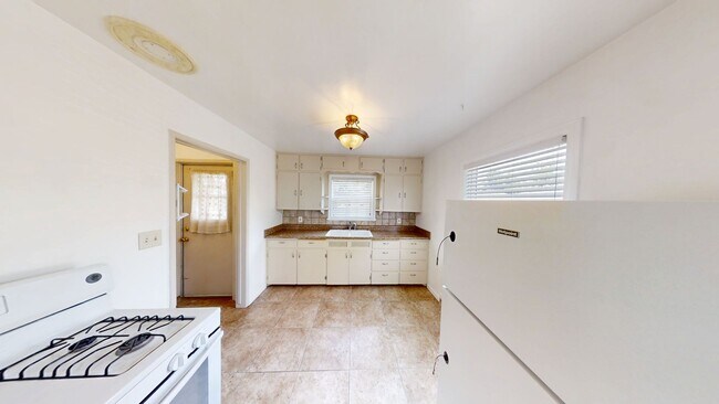 Foto del edificio - 34929-34933 Beech Ave