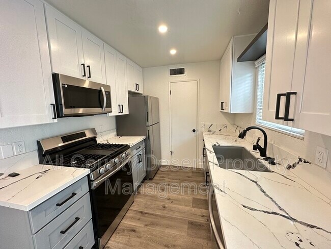 Foto del edificio - 74621 Shadow Hills Rd