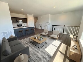 Building Photo - 59 N Conifer Dr