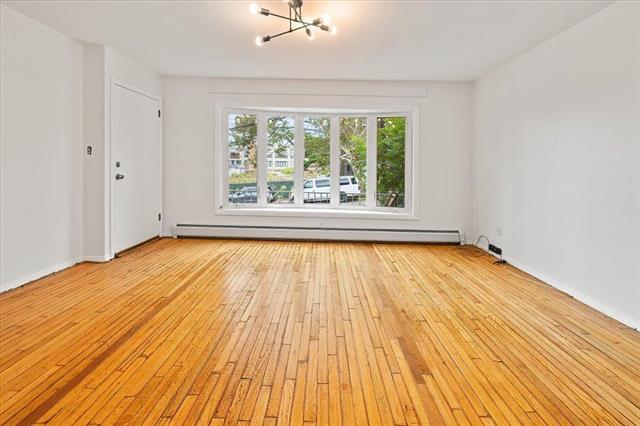 Building Photo - 430 Bramhall Ave