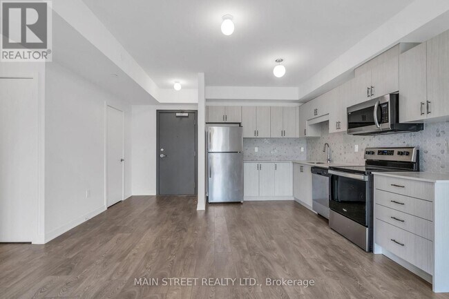 Photo du bâtiment - 110-110 Grew Blvd