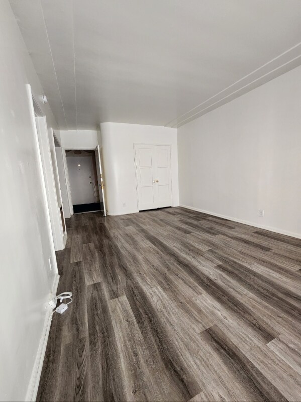 Foto principal - 1781 N Orchid Ave