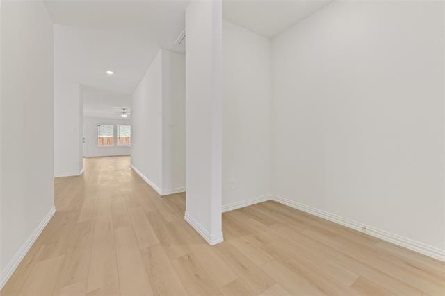 Foto del edificio - 6624 Vly Lk Ln