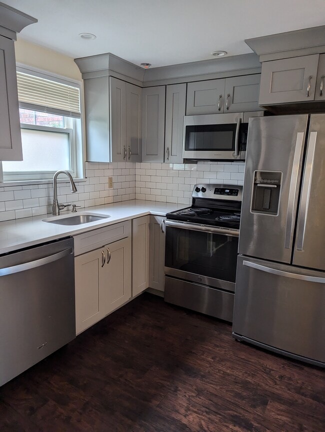 Building Photo - 38 Chestnut Hls