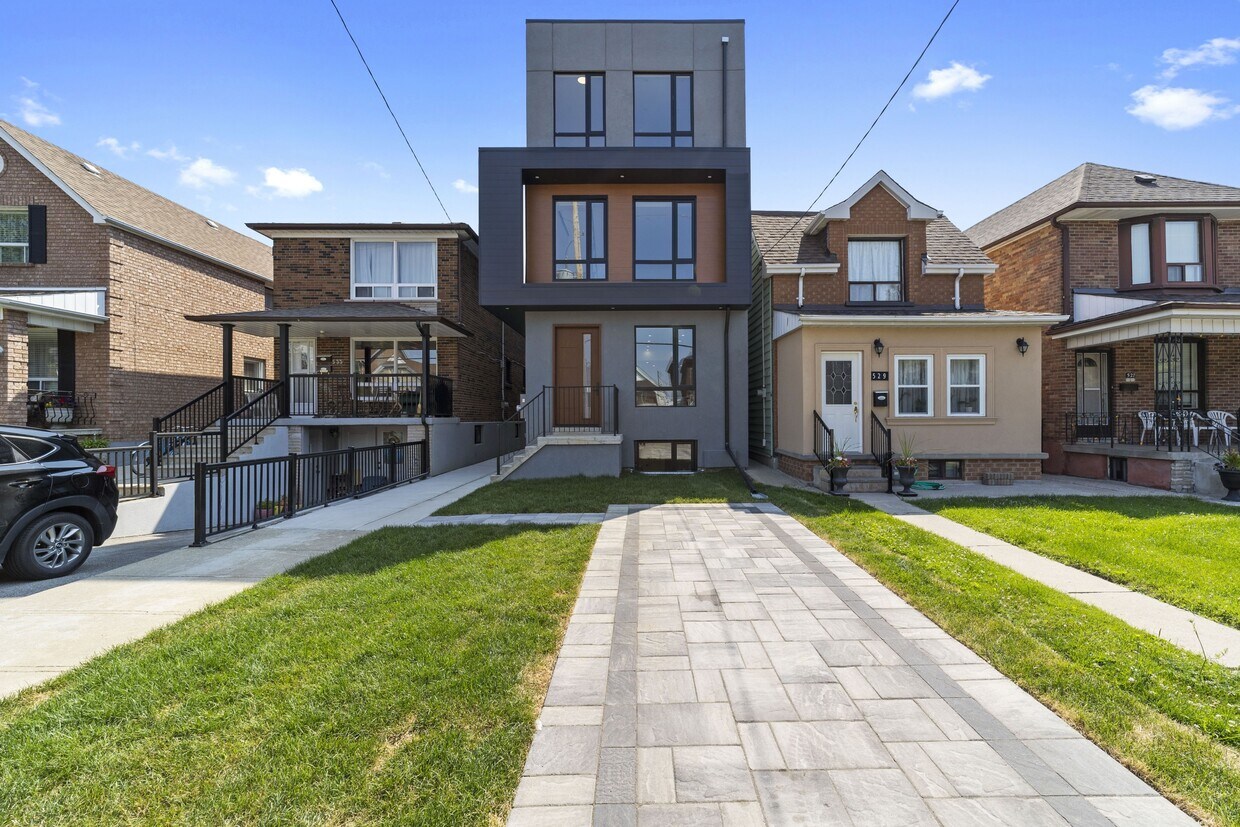 Photo principale - 531-531 Delaware Ave N