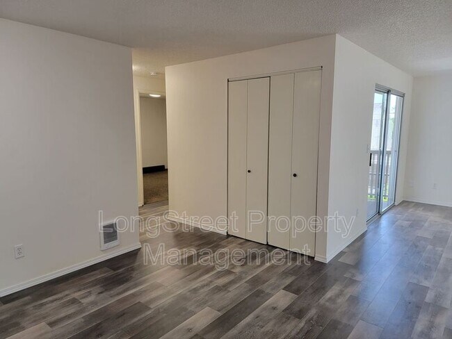 Foto del edificio - 627 3rd St