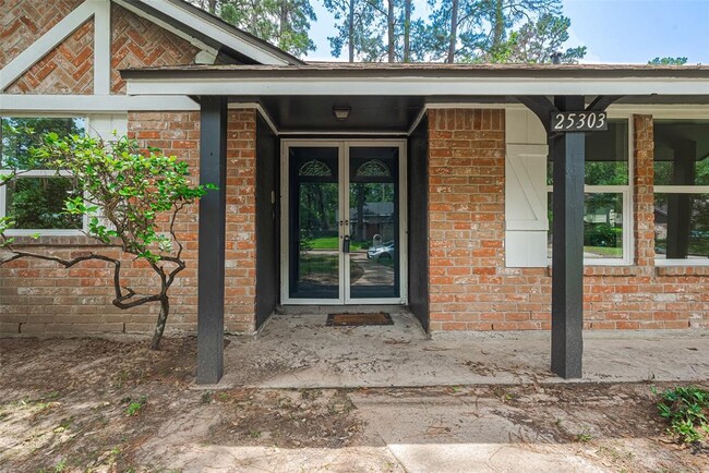 Foto del edificio - 25303 Lynbriar Ln