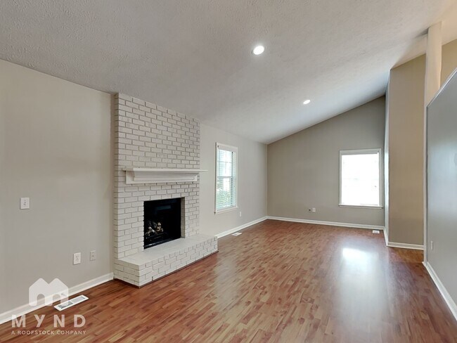 Foto del edificio - 70 Briarwood Ct