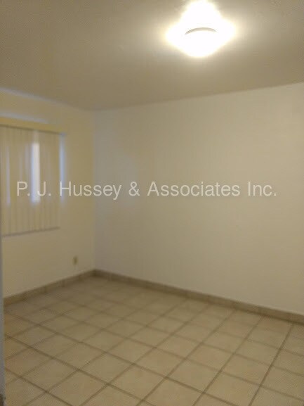Building Photo - 1 BD 1 BA
