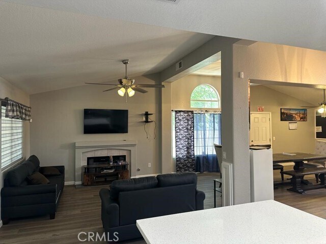 Foto del edificio - 40035 Chalfont Ct