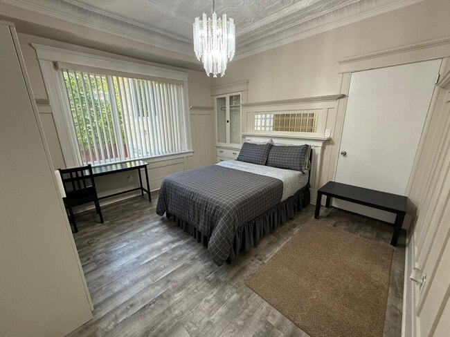 Building Photo - 107 S Grant St