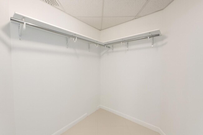 Foto del edificio - 475 Brickell Ave