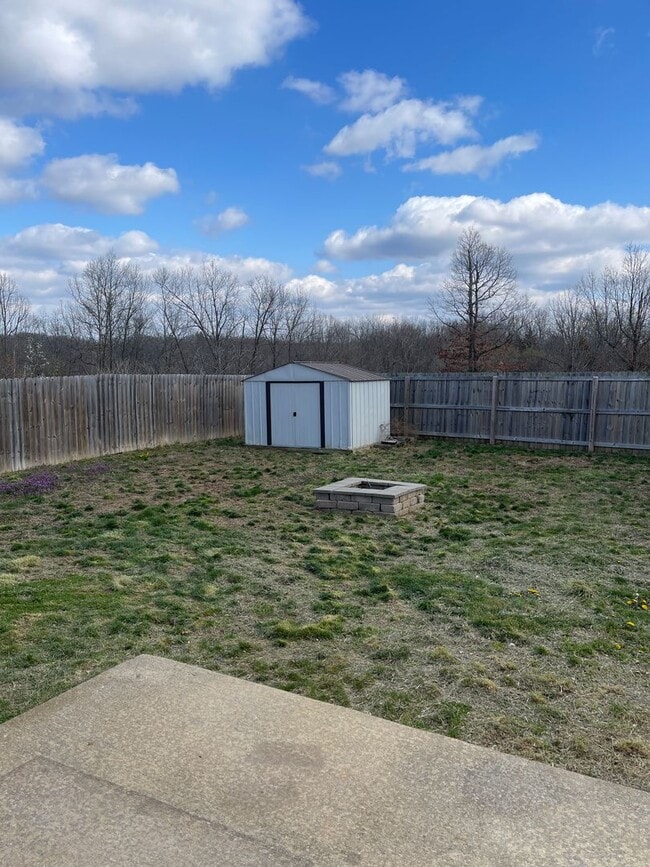 Building Photo - 16830 Huntington Ln