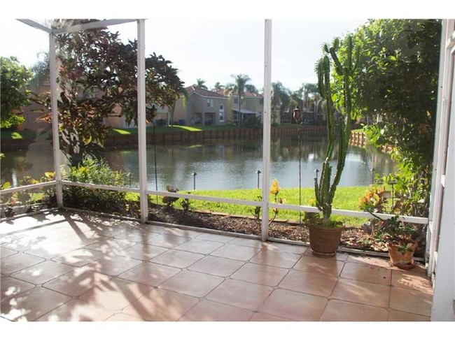 Foto del edificio - 1450 N Trafalgar Cir