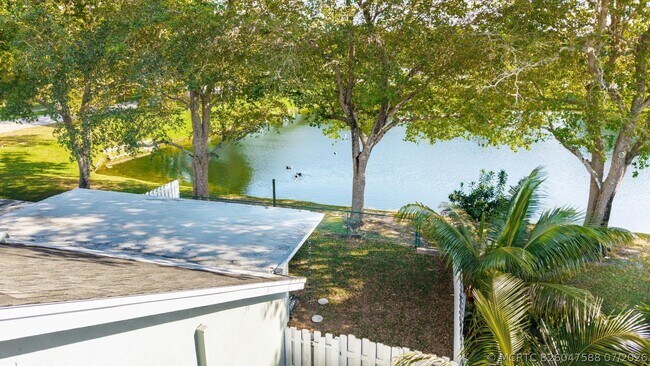 Foto del edificio - 11110 SW 9th Pl