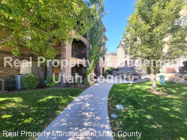 Foto del edificio - 3 br, 2 bath House - 518 S 2150 W Apt. 304