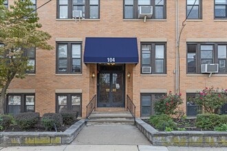 Building Photo - 104 Palisade Ave