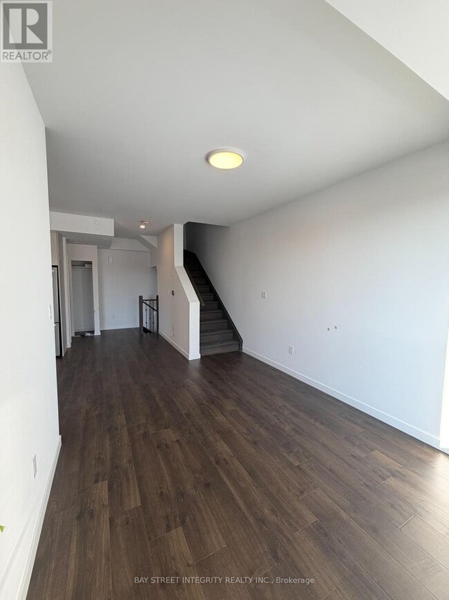 Building Photo - 109 Marydale Ave