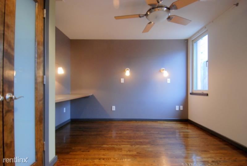 Primary Photo - 19 Waverly Pl