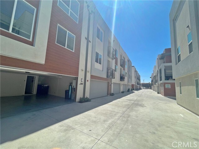 Building Photo - 7940 Telegraph Rd