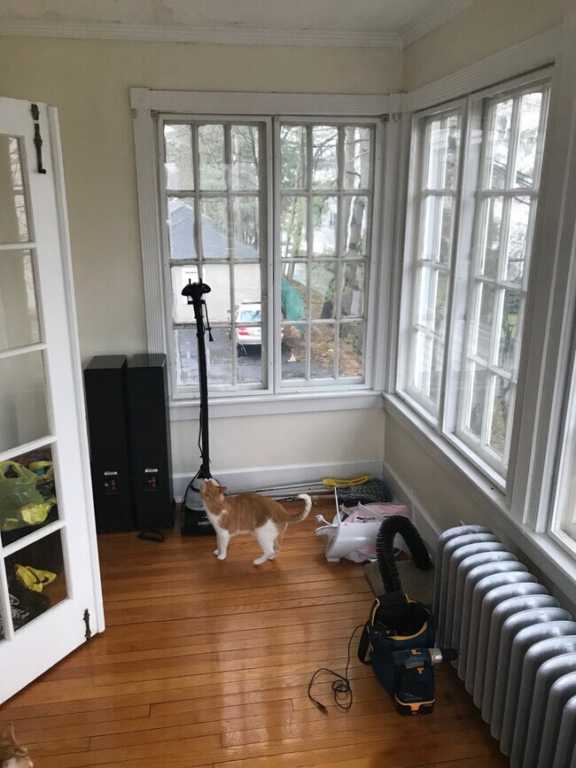 Foto del edificio - 883 Farmington Ave