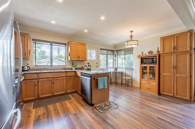 Building Photo - 22790 Balabanian Cir