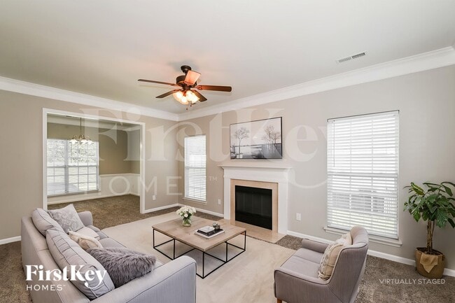 Building Photo - 13224 Greycrest Dr