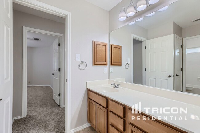 Foto del edificio - 213 Ridge Bluff