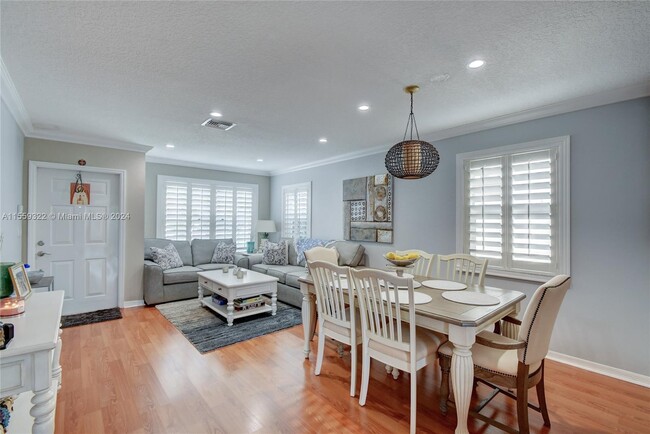 Building Photo - 6194 Buena Vista Dr