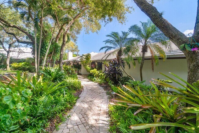 Building Photo - 5288 Boca Marina Cir S