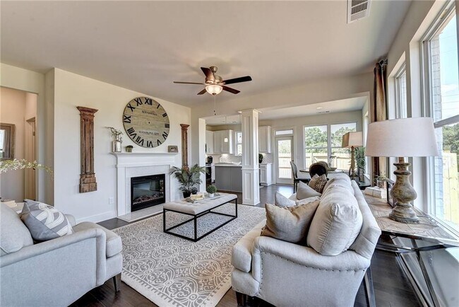 Foto del edificio - 238 Centennial Ridge Dr