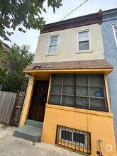 Building Photo - 1008 S 3rd St