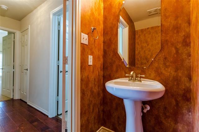 Foto del edificio - 5013 Sunwood Cir