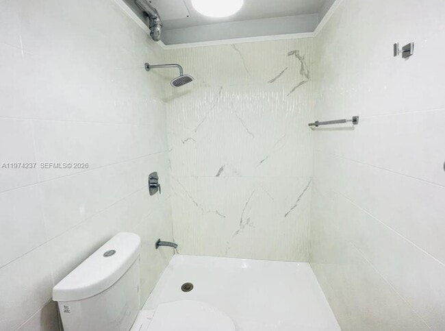 Foto del edificio - 4275 NW S Tamiami Canal Dr