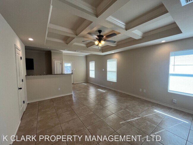 Foto del edificio - 3 br, 2.5 bath House - 7007 DONOVAN WAY  #101