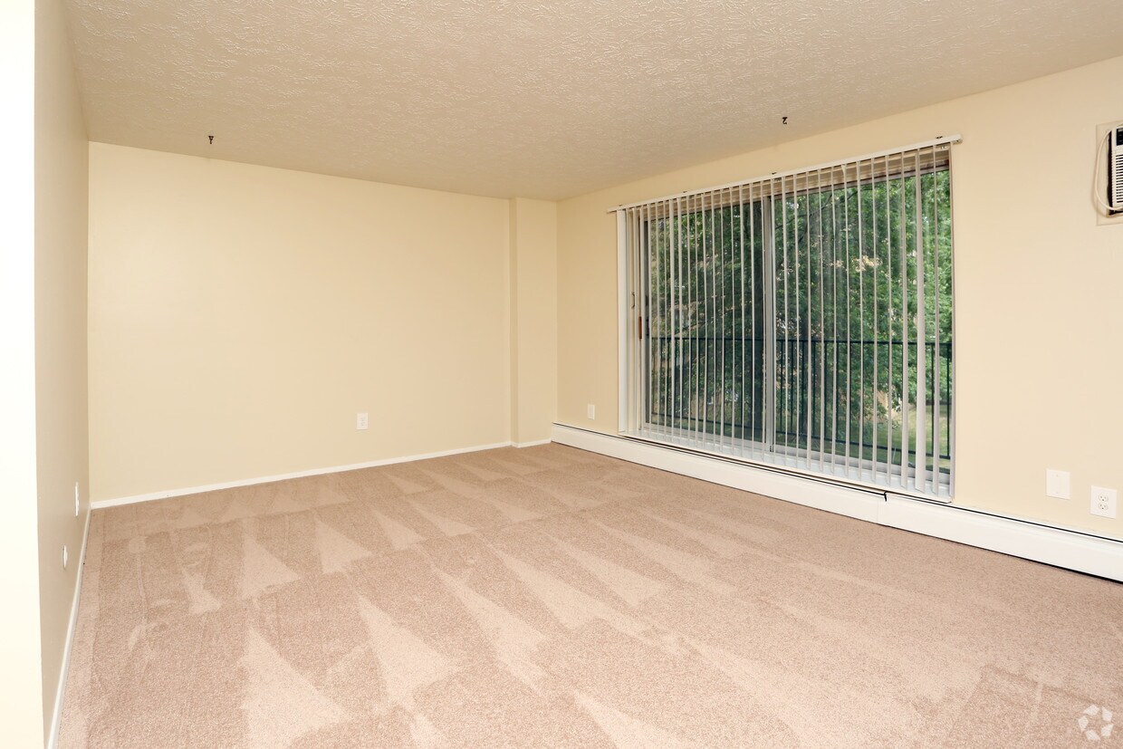 2HAB, 1,5BAÑOS 900SF - Summit Ridge Apartments