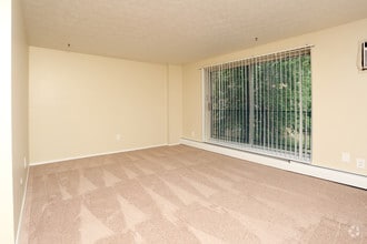 2BR, 1.5 BATH 900SF - Summit Ridge Apartments